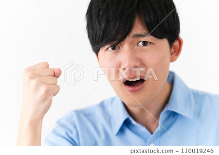 休閒服裝生活風格形象的年輕人 休閒服裝生活風格形象的年輕人 110019246