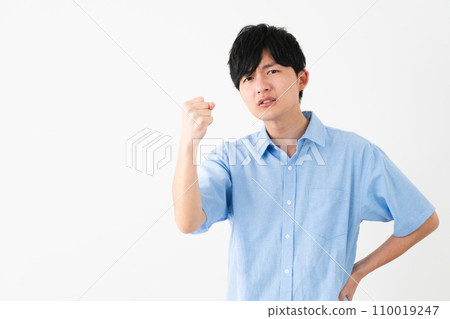 休閒服裝生活風格形象的年輕人 110019247