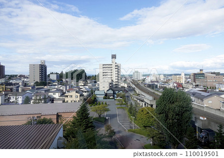 JR Hachinohe Line and Hachinohe townscape 110019501