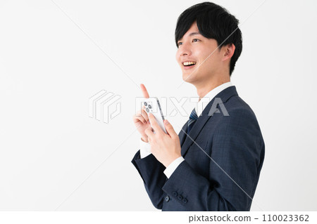 穿著西裝的年輕人 商業形象 穿著西裝的年輕人 商業形象 110023362
