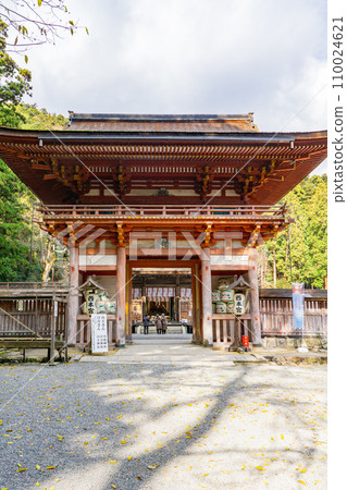 Hiyoshi Taisha Shrine Nishimotogu Tower Gate in Sakamoto, Otsu City, Shiga Prefecture (Important Cultural Property) 110024621