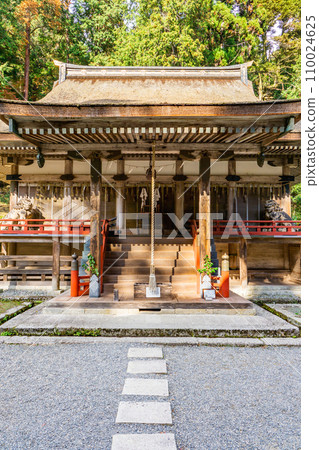 Hiyoshi Taisha Sessha Usamiya Main Hall in Sakamoto, Otsu City, Shiga Prefecture (Important Cultural Property) 110024625