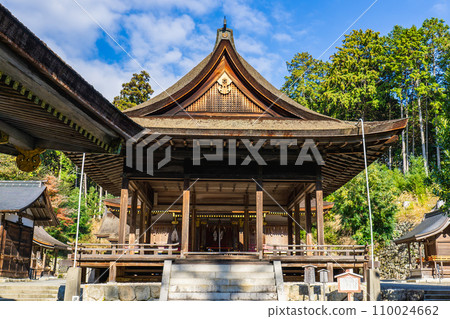 Hiyoshi Taisha Shrine Higashihongu Worship Hall in Sakamoto, Otsu City, Shiga Prefecture (Important Cultural Property) Hiyoshi Taisha Shrine Higashihongu Worship Hall in Sakamoto, Otsu City, Shiga Prefecture (Important Cultural Property) 110024662
