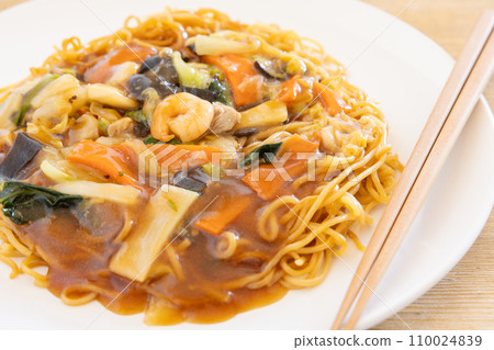 Delicious frozen food - Gomoku Ankake Yakisoba 110024839
