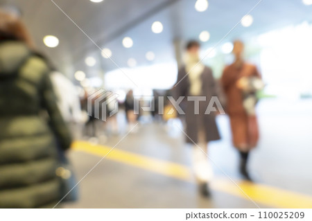 Blurred expression of downtown 110025209