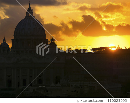 黃昏的聖彼得大教堂 / 梵蒂岡聖彼得大教堂 110025993