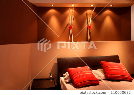 Brown bed detail Brown bed detail 110030682