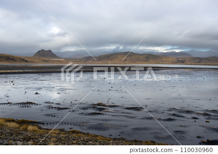 Lake and mountains, Dyrholaey, south Iceland Lake and mountains, Dyrholaey, south Iceland 110030960