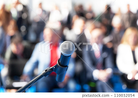 Business presentation or corporate conference Business presentation or corporate conference 110032054