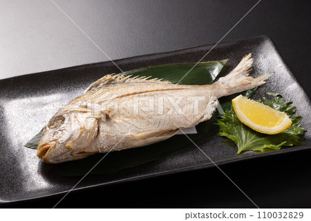 Salt-grilled Chidai 110032829