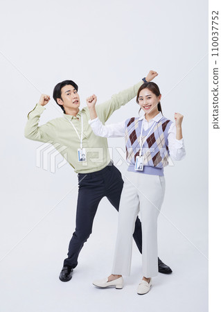 collaborative business fighting man and woman photo 110037752