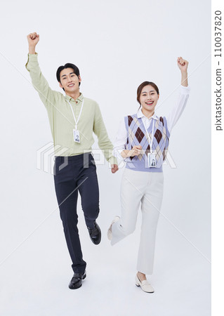 collaborative business fighting man and woman photo 110037820