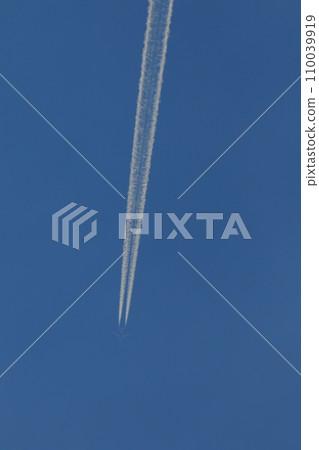 夏天的藍天白雲 110039919