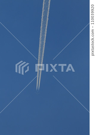 夏天的藍天白雲 110039920