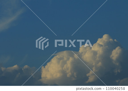Summer blue sky and white clouds 110040258