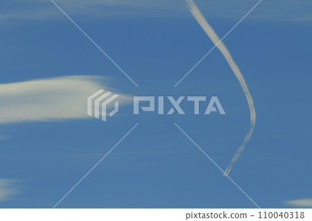 Summer blue sky and white clouds 110040318