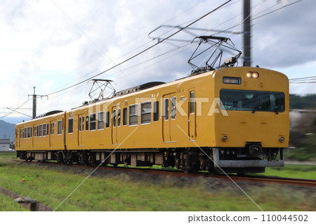[JR-V] 白備線 115系列車 (新見⇔米子) 110044502