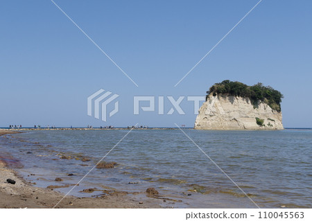 見附島 2023 年 5 月 110045563