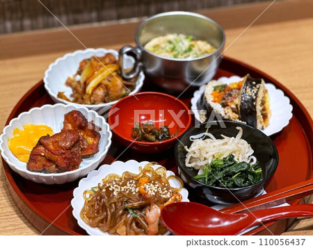 Korean cuisine  110056437