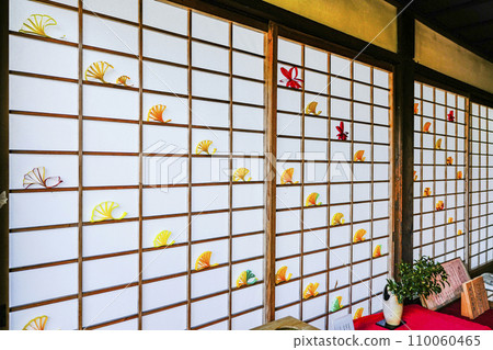 Paintings on shoji screens at Zuishin-in, Yamashina, Kyoto Paintings on shoji screens at Zuishin-in, Yamashina, Kyoto 110060465
