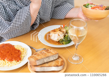 A woman who eats 110065266