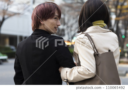 Cool man and woman in suit Cool man and woman in suit 110065492