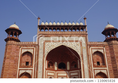 India Agra Taj Mahal main gate 110065816