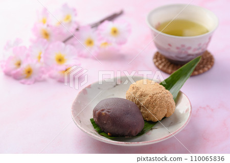 Ohagi, a Japanese sweet that represents Japan 110065836