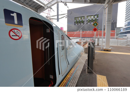 Shinkansen terminal station Kyushu Shinkansen Kagoshima Chuo Station car stop and N700 series 110066189