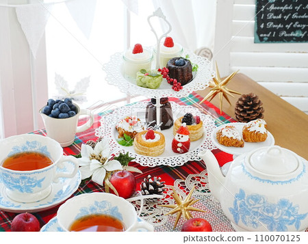 Christmas afternoon tea 110070125