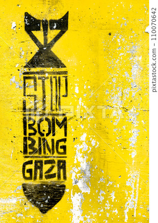 Stop bombing Gaza 110070642