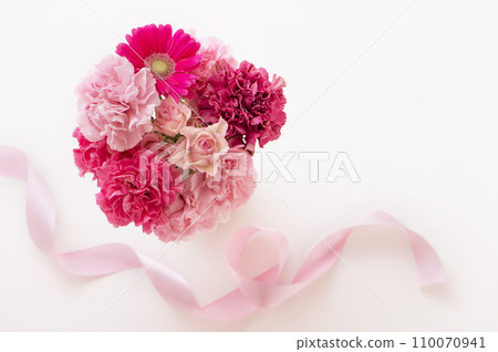 Mother's day flower gift 110070941