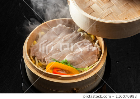 Healthy steamed pork home cooking Healthy steamed pork home cooking 110070988