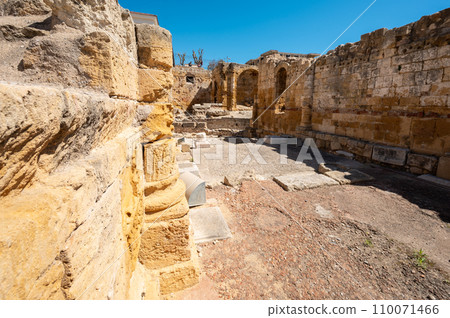 Detail view of the Roman Amphitheatre of Tarragona, Catalonia, Spain. 110071466