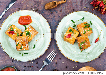 Fried soy cheese tofu 110071957