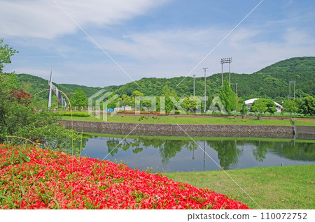 Chikuho Ryokuchi Park, a wellness park rich in nature in Iizuka City, Fukuoka Prefecture Chikuho Ryokuchi Park, a wellness park rich in nature in Iizuka City, Fukuoka Prefecture 110072752