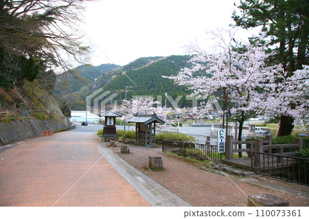 熊川宿、驛站町、若狹鯰街道 熊川宿、鯰街道、若狹、熊川、福井縣若狹町、福井縣三方上郡、舊鯰街道 熊川宿、驛站町、若狹鯰街道 熊川宿、鯰街道、若狹、熊川、福井縣若狹町、福井縣三方上郡、舊鯰街道 110073361