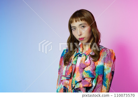 酷酷的女性美女肖像 110073570