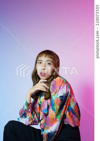 酷酷的女性美女肖像 酷酷的女性美女肖像 110073585