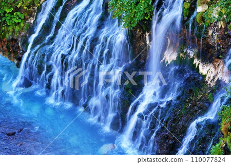 Shirahige Falls (Biei Town, Hokkaido) 110077824