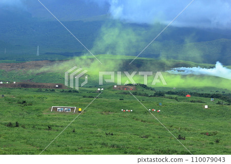 自衛隊演習場景（靜岡縣富士綜合火力演習） 110079043