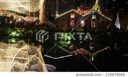 麻布台之丘的燈光反射 110079060