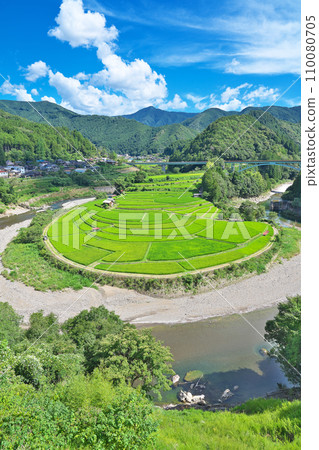 [新垣島]和歌山縣有田郡有田川町清水 110080705