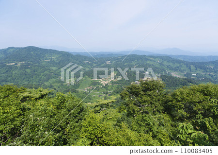 Rice terraces and terraced ponds 110083405