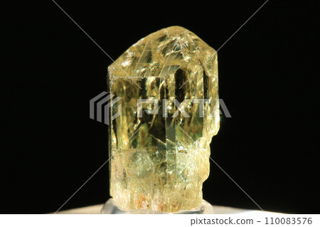 Flow apatite/fluoroapatite 110083576