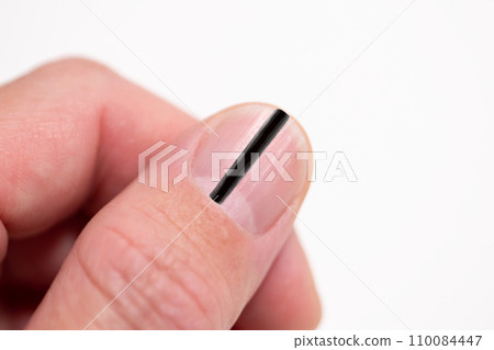 Vertical Lines On Black Nails