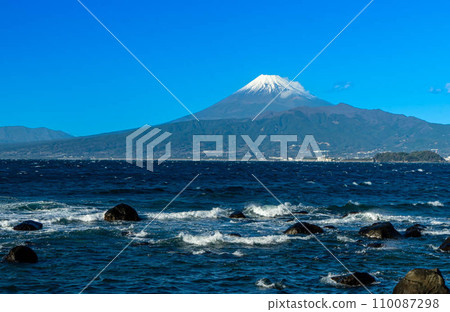 從駿河灣看到的富士山 從駿河灣看到的富士山 110087298