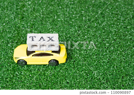 Image of cars and taxes 110090897