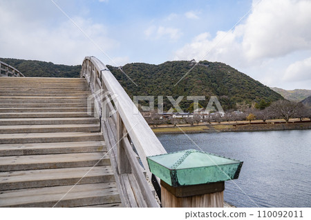 金帶橋：位於山口縣岩國市的一座五拱木橋。 110092011