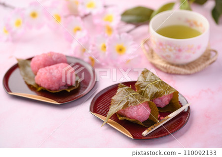 Sakuramochi, a traditional Japanese sweet with an elegant fragrance Sakuramochi, a traditional Japanese sweet with an elegant fragrance 110092133